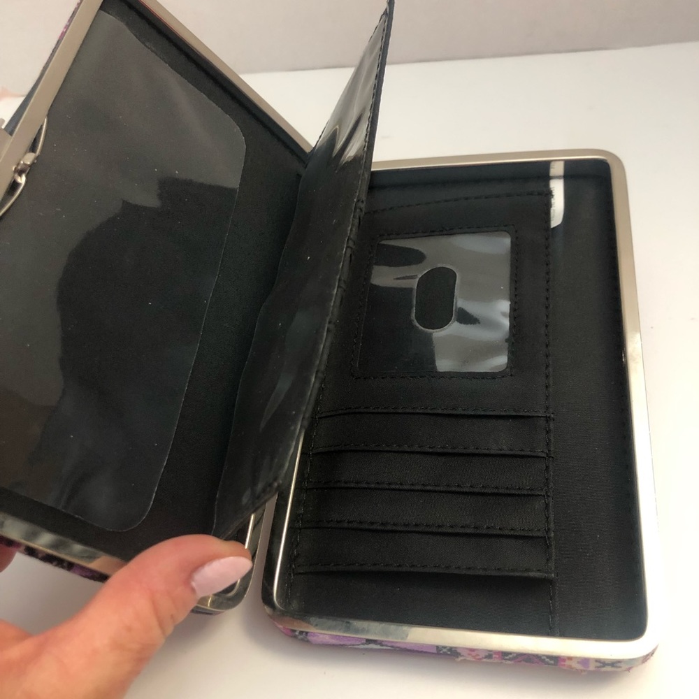 Wallet - hard case - Picture 4 of 7